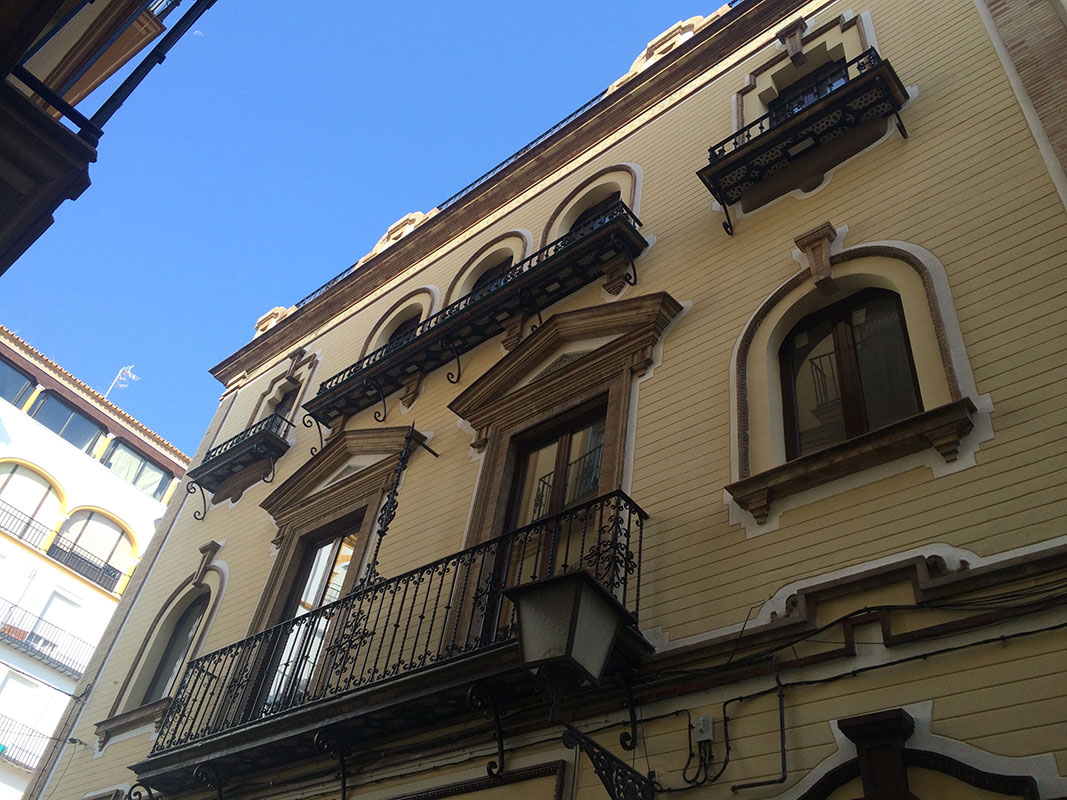 Reforma de Edificio para Apartamentos Turísticos en C./ Pastor y Landero – Sevilla