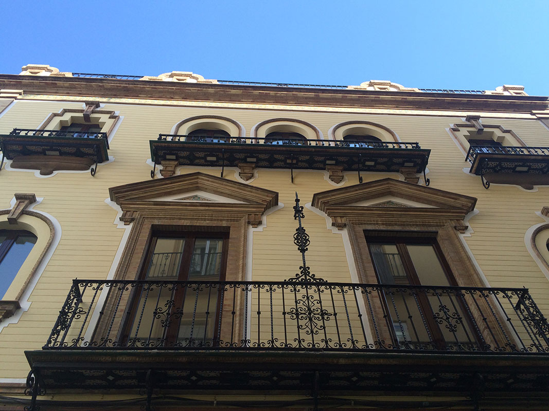 Reforma de Edificio para Apartamentos Turísticos en C./ Pastor y Landero – Sevilla