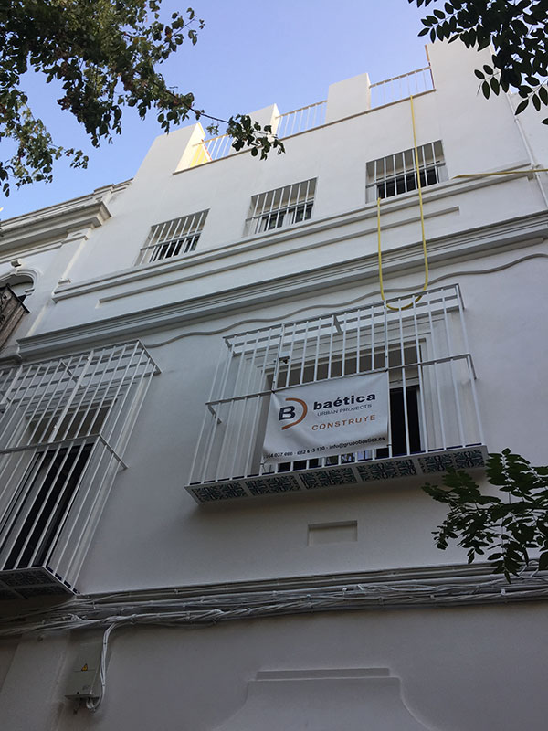 Rehabilitación y ampliación de vivienda adosada en C./ Fray Isidoro de Sevilla – Sevilla