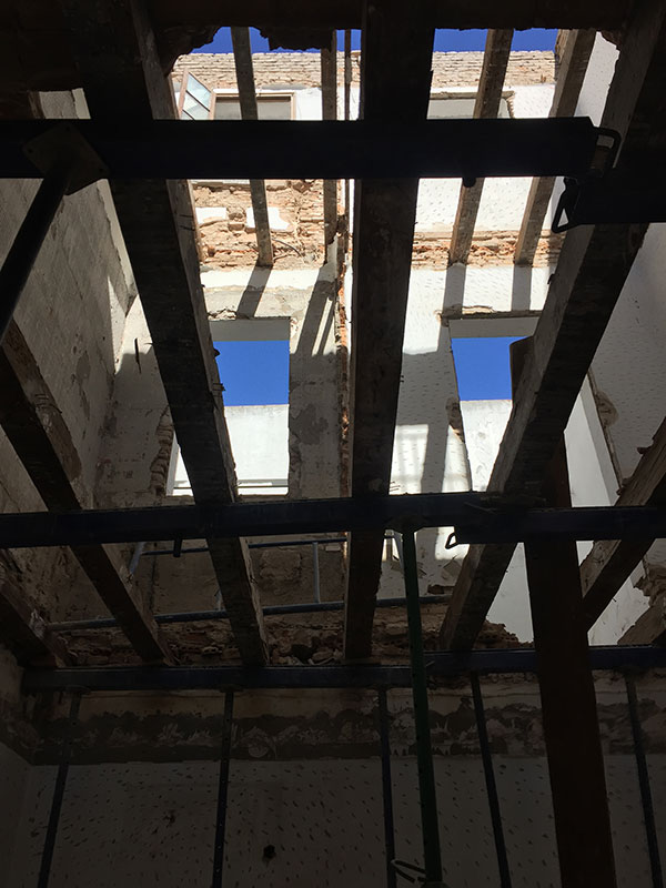 Rehabilitación y ampliación de vivienda adosada en C./ Fray Isidoro de Sevilla – Sevilla